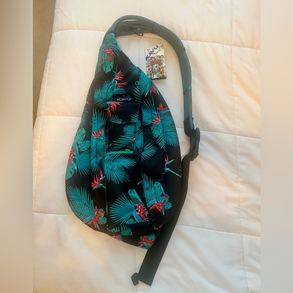 NWT Kavu Rope sling bag-Paradise print-OS